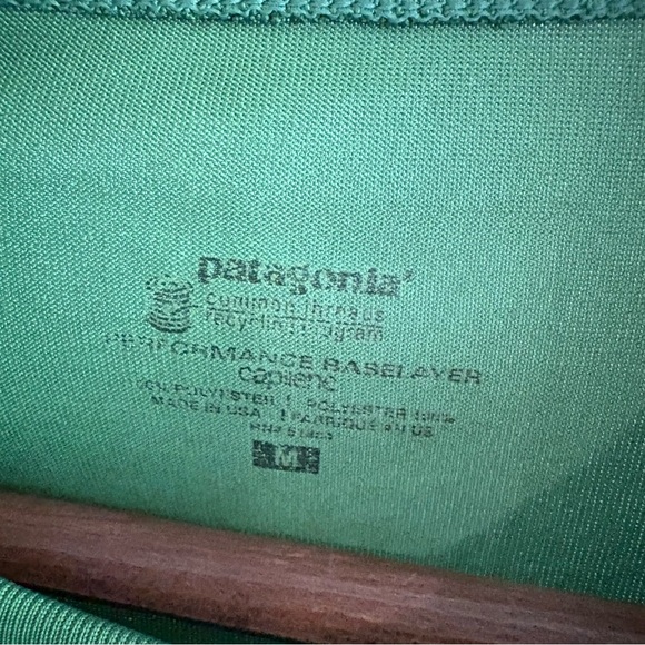 Patagonia Men's Performance Base Layer Capilene Shirt Cool Green T-Shirt Hiking - Picture 13 of 13